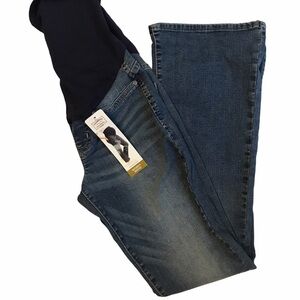 Signature Levi Strauss & Co. Gold Label Maternity Baby Bump Bootcut Skin…